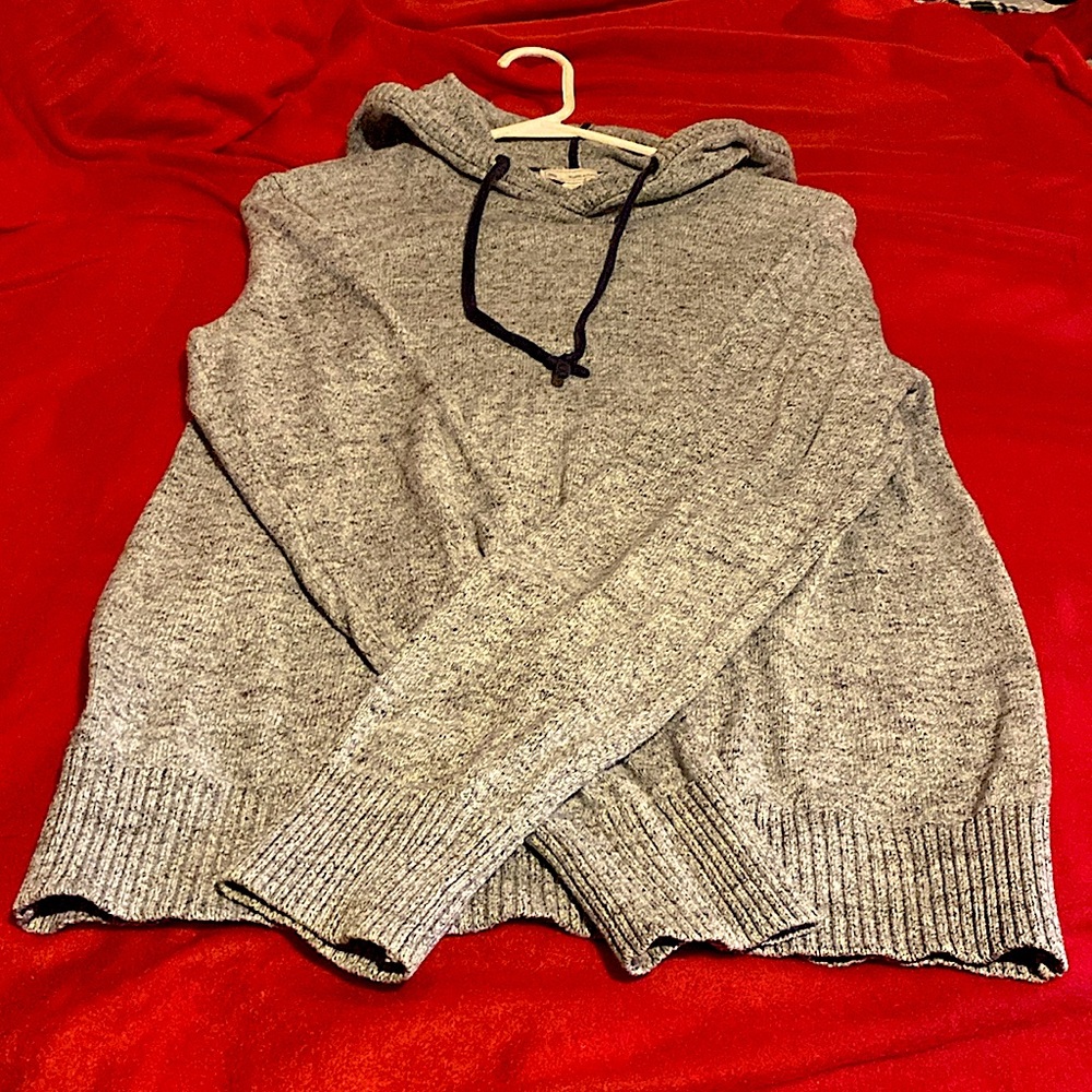 Women’s size small gap hooded sweater gray with black details.
